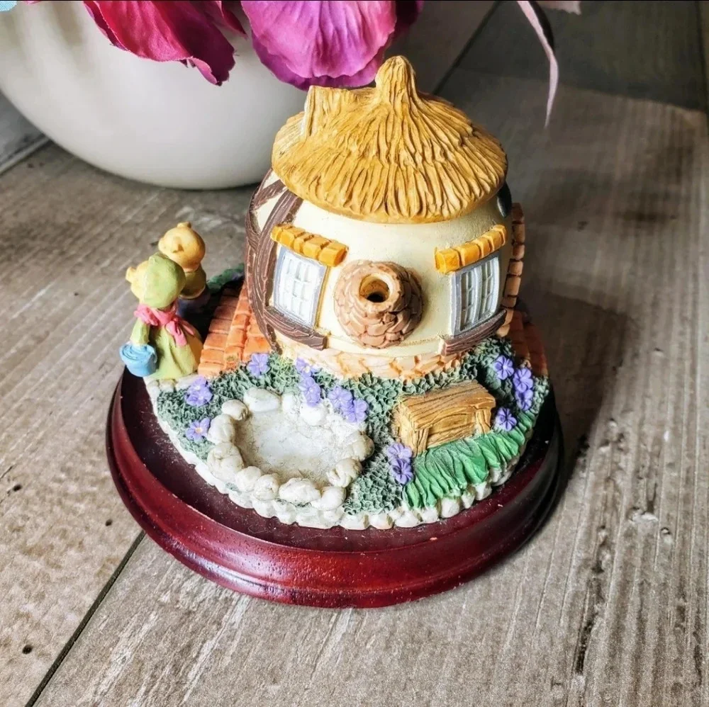 Vintage 1993 Ceramic Trinket Holder Pig House Teapot w/ Lid on Wooden Base